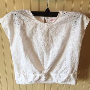Design history eyelet detail white top size 6x